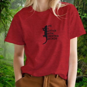 Life is better Collection – Crested Gecko Shirt – Heather Red – Woman Woman wearing a heather red Crested Gecko shirt from the Life is better Collection