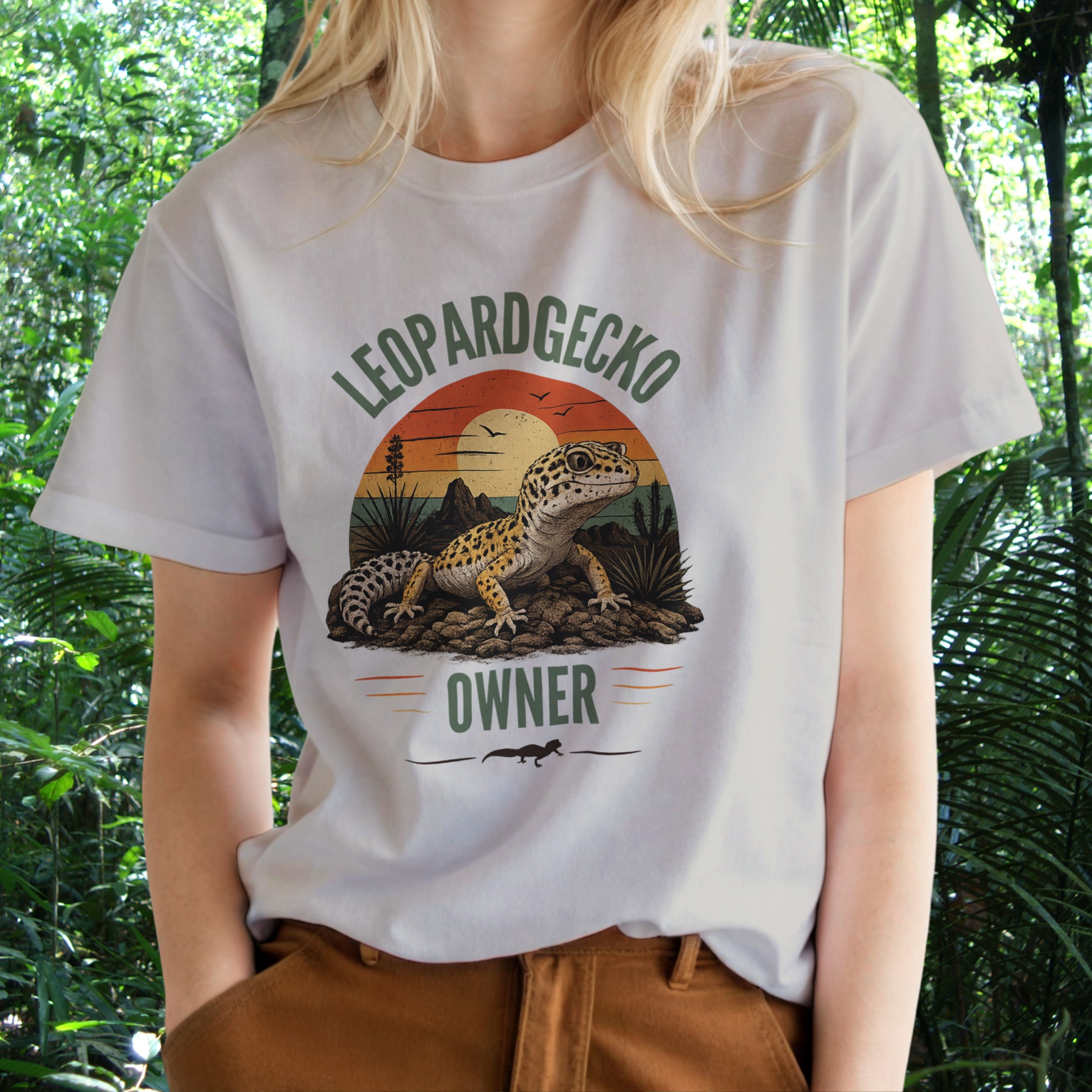 Woman wearing an ice grey Leopard Gecko Owner shirt