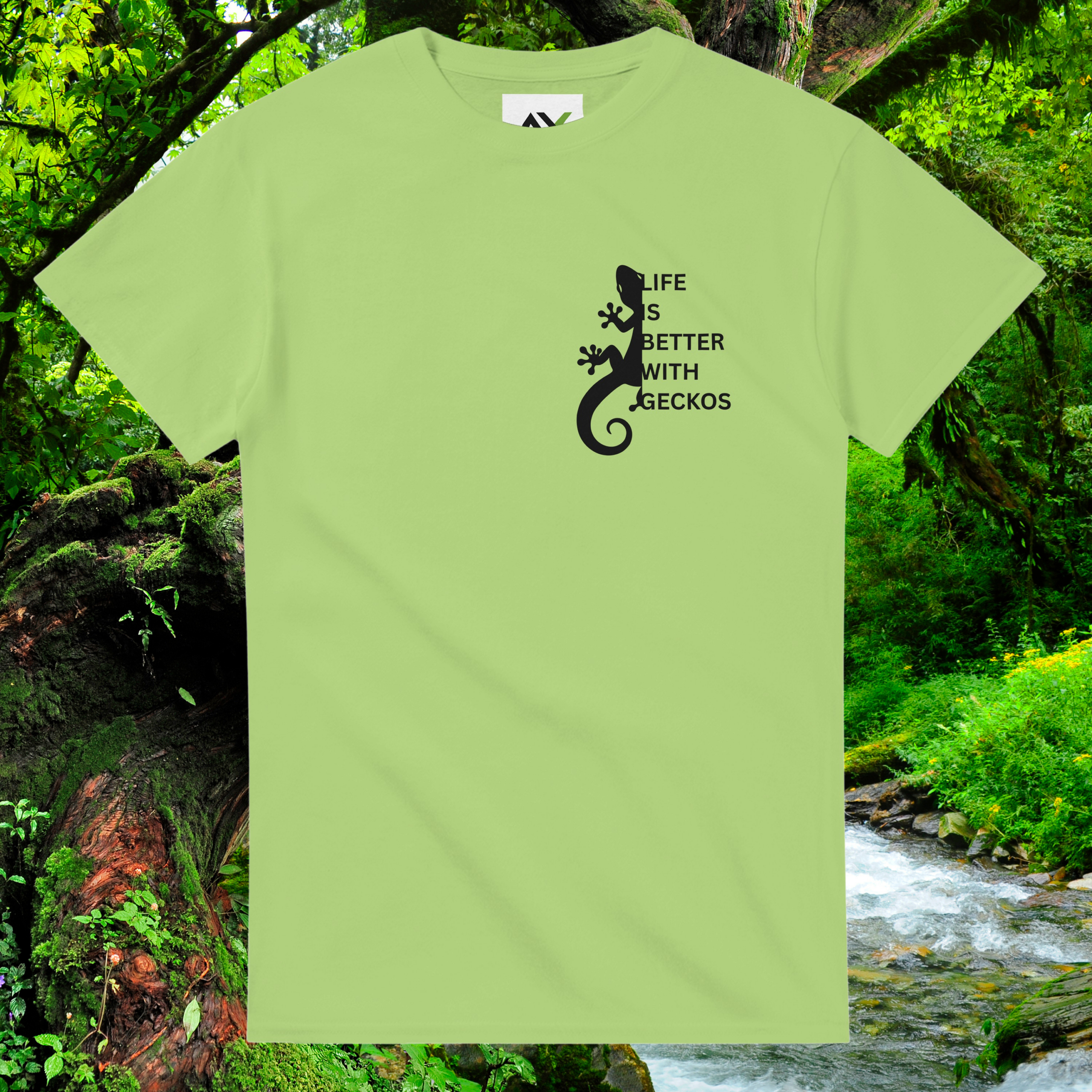 Kiwi Gecko shirt from the Life is better Collection