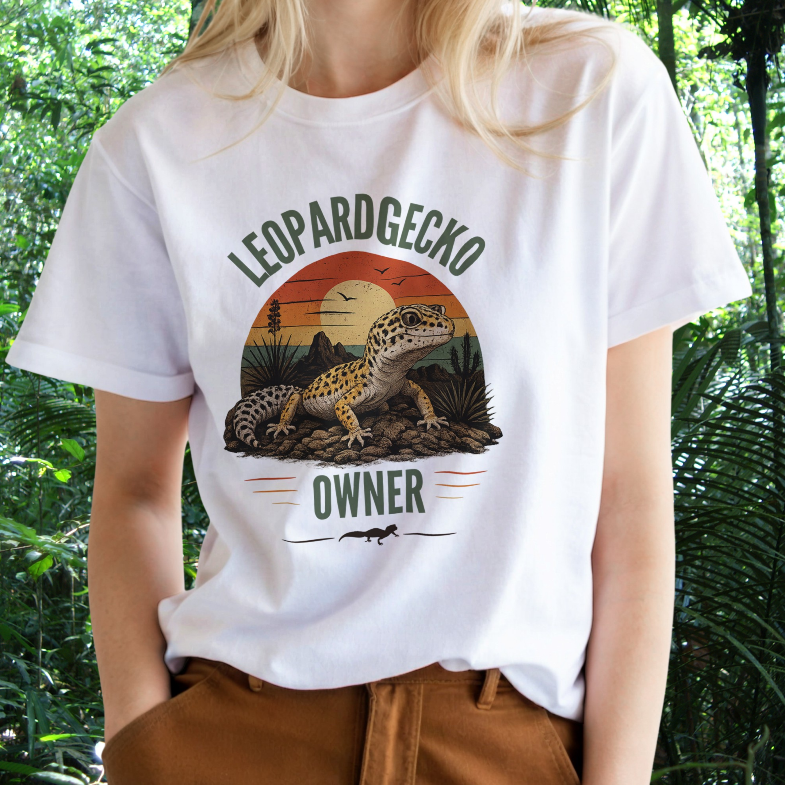Woman wearing a white Leopard Gecko Owner shirt
