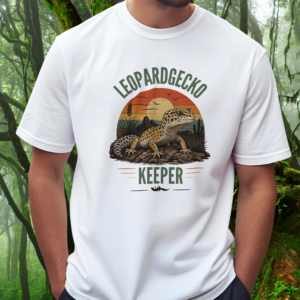 Man wearing a white Leopard Gecko Keeper shirt